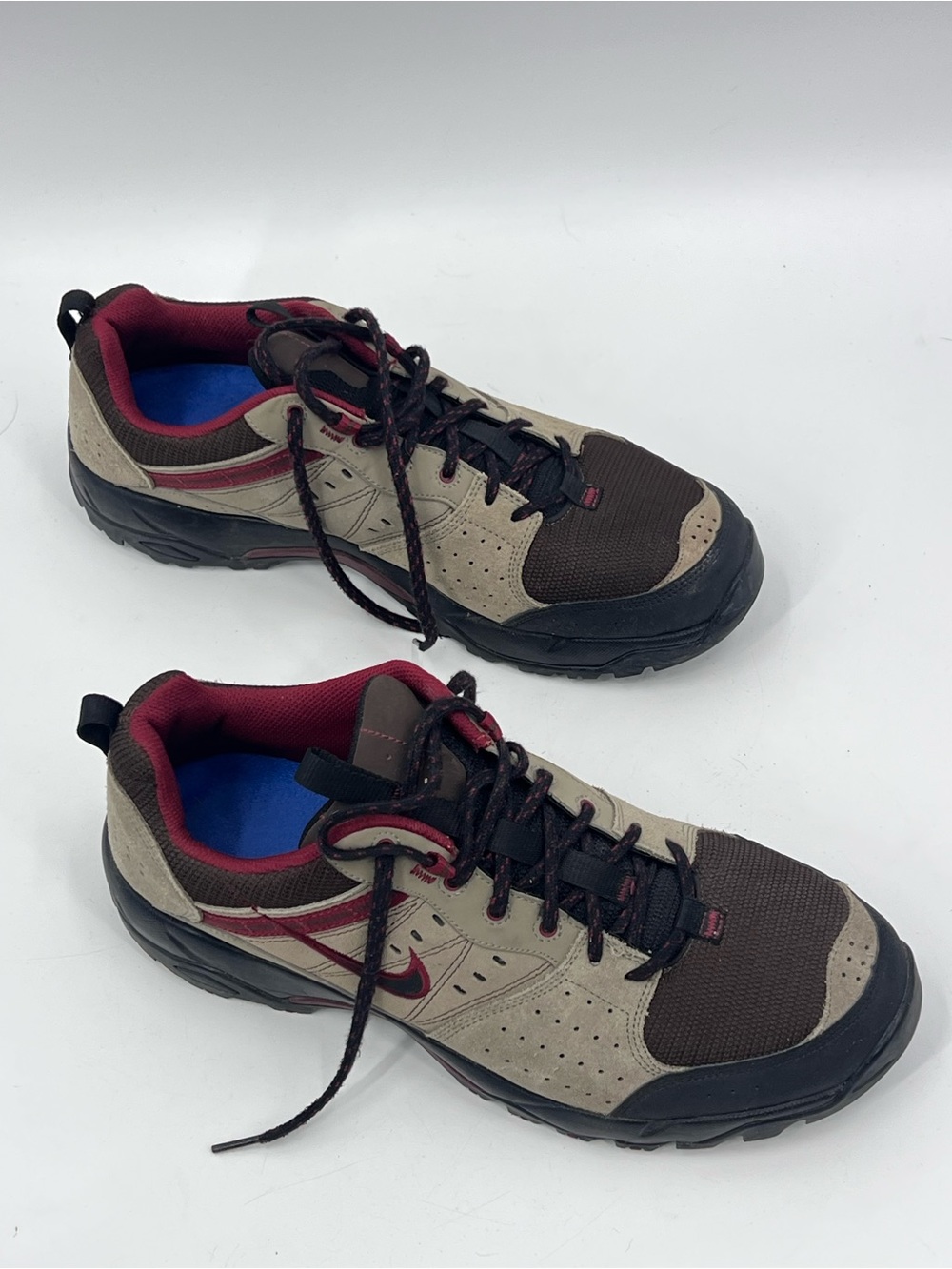 Nike Salbolier hiking shoes 13